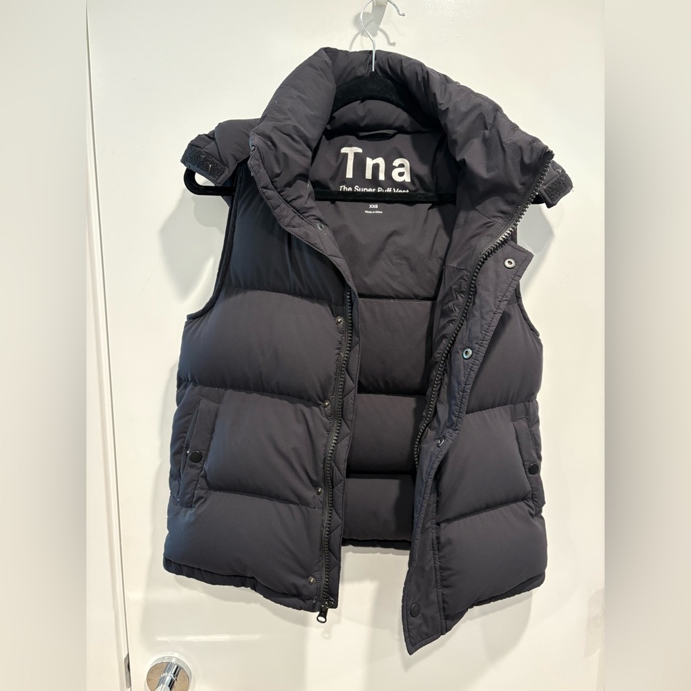 TNA Charcoal Super Puff Vest